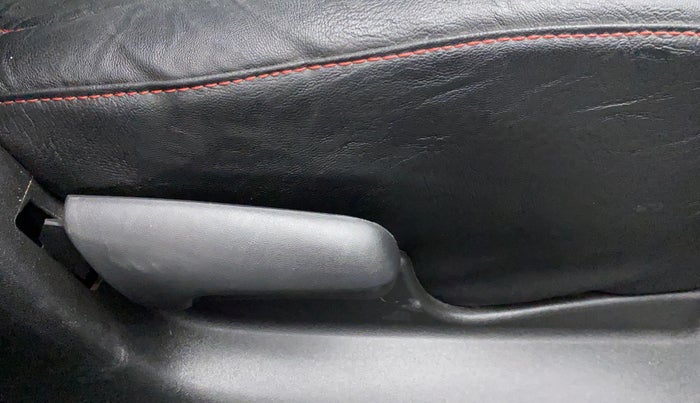 2021 Maruti Vitara Brezza VXI, Petrol, Manual, 15,009 km, Driver Side Adjustment Panel