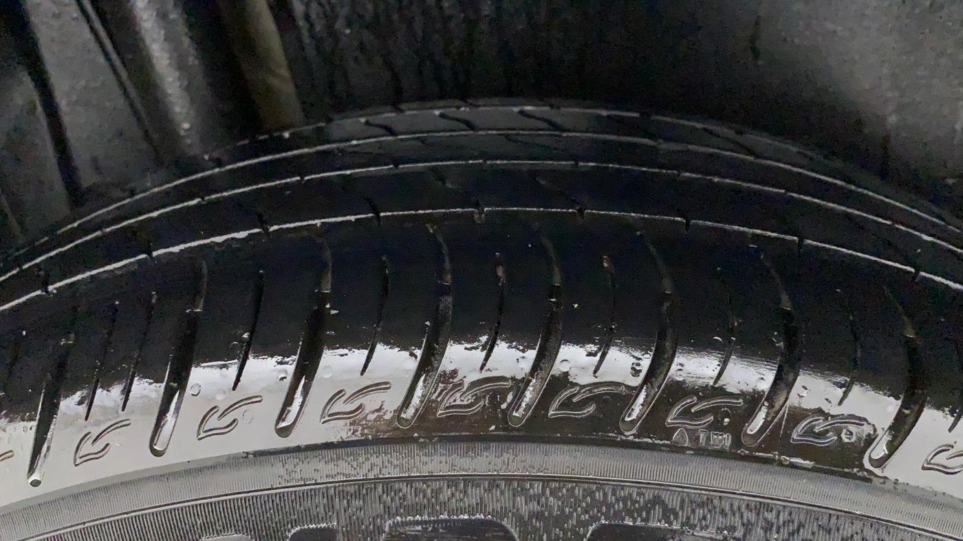2021 Maruti Vitara Brezza VXI, Petrol, Manual, 15,009 km, Right Rear Tyre Tread
