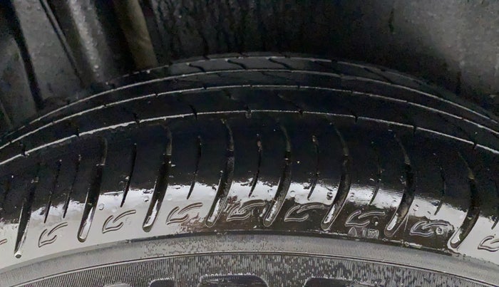 2021 Maruti Vitara Brezza VXI, Petrol, Manual, 15,009 km, Right Rear Tyre Tread