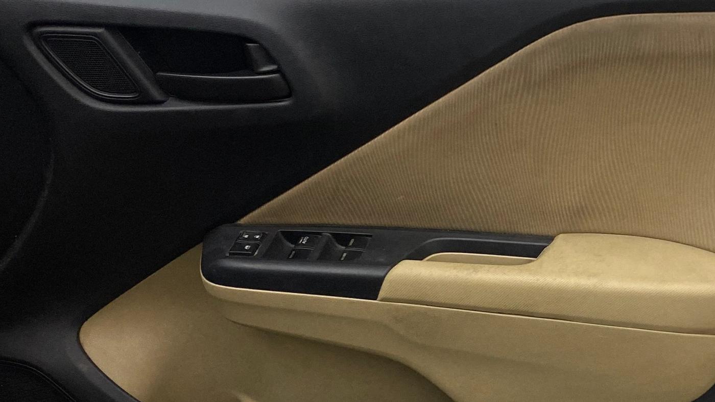 2015 Honda City 1.5L I-VTEC SV CVT, Petrol, Automatic, 92,898 km, Driver Side Door Panels Control