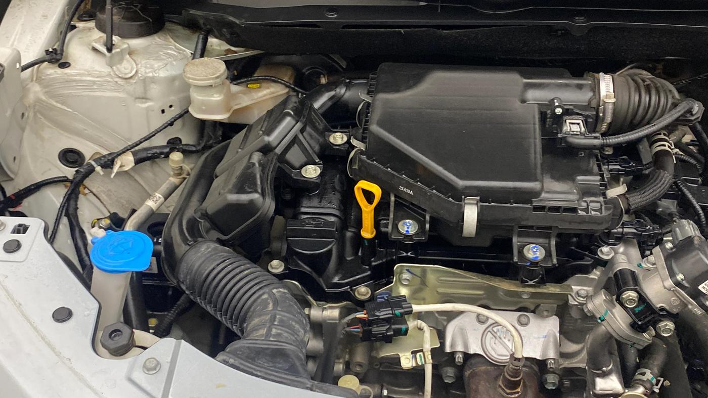 2025 Maruti Swift VXi, Petrol, Manual, 28,750 km, Engine View - Right