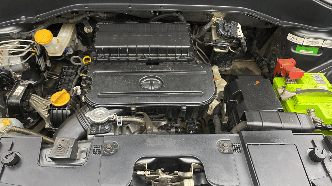 2022 Tata PUNCH ACCOMPLISHED AMT, Petrol, Automatic, 67,675 km, Engine View - Right