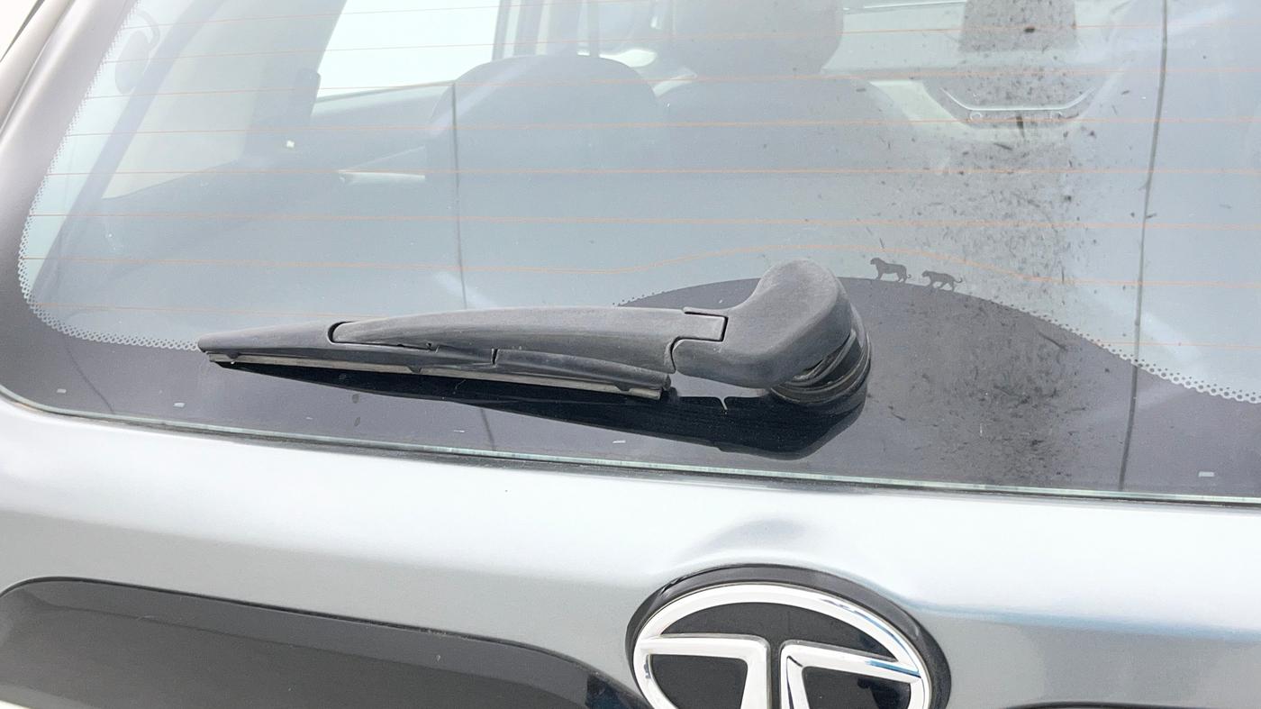 2020 Tata NEXON XZA PLUS PETROL, Petrol, Automatic, 73,067 km, Rear Wiper