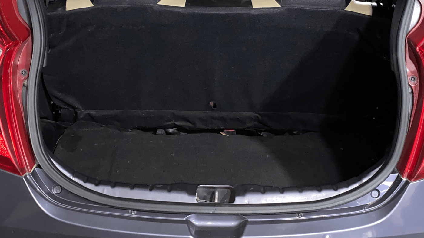 2015 Hyundai Eon ERA +, Petrol, Manual, 26,869 km, Boot Inside