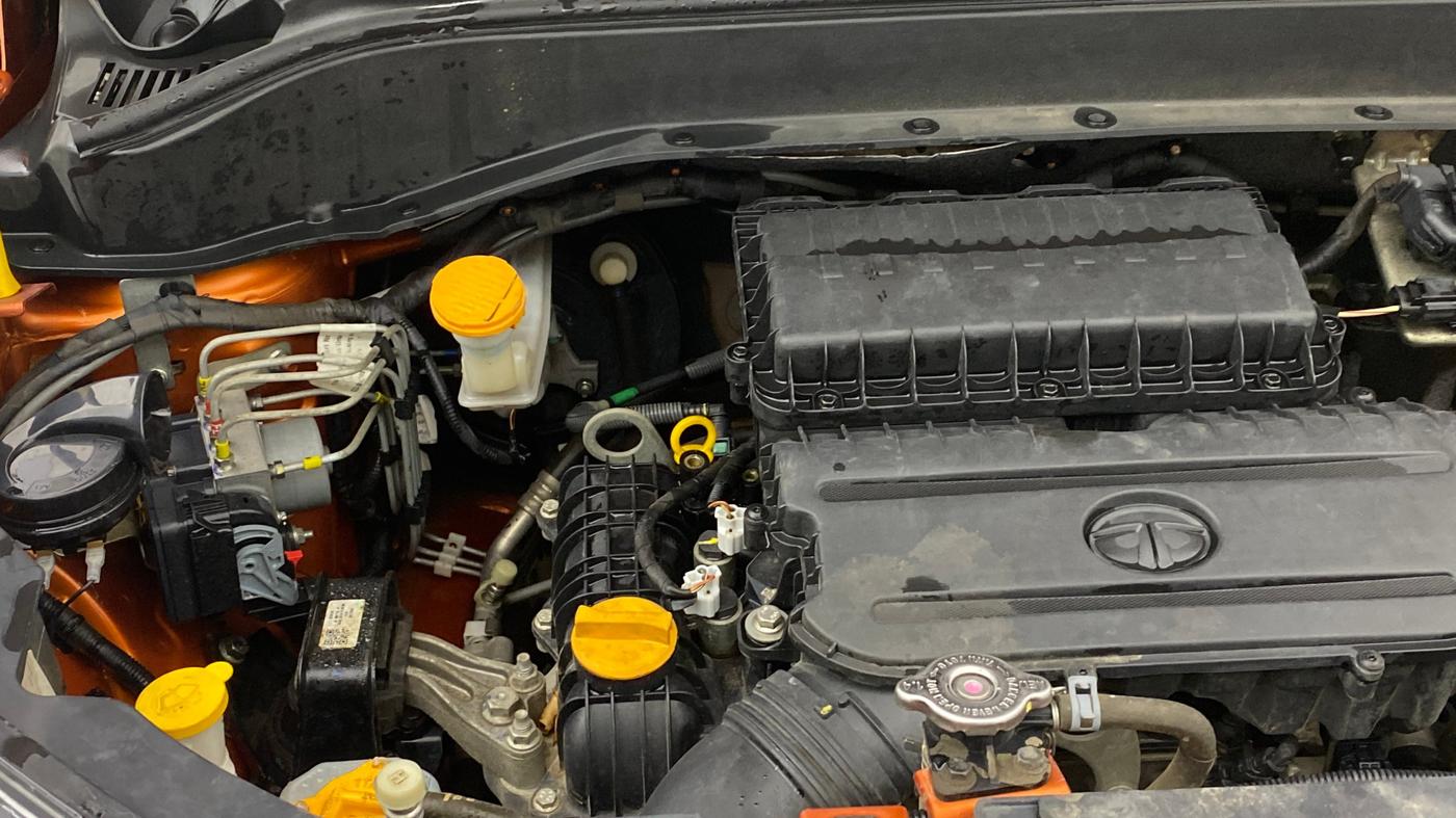 2022 Tata PUNCH CREATIVE  AMT, Petrol, Automatic, 55,536 km, Engine View - Right