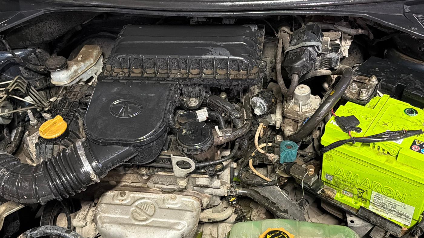 2019 Tata TIGOR XZA PLUS PETROL, CNG, Automatic, 33,431 km, Engine View - Left