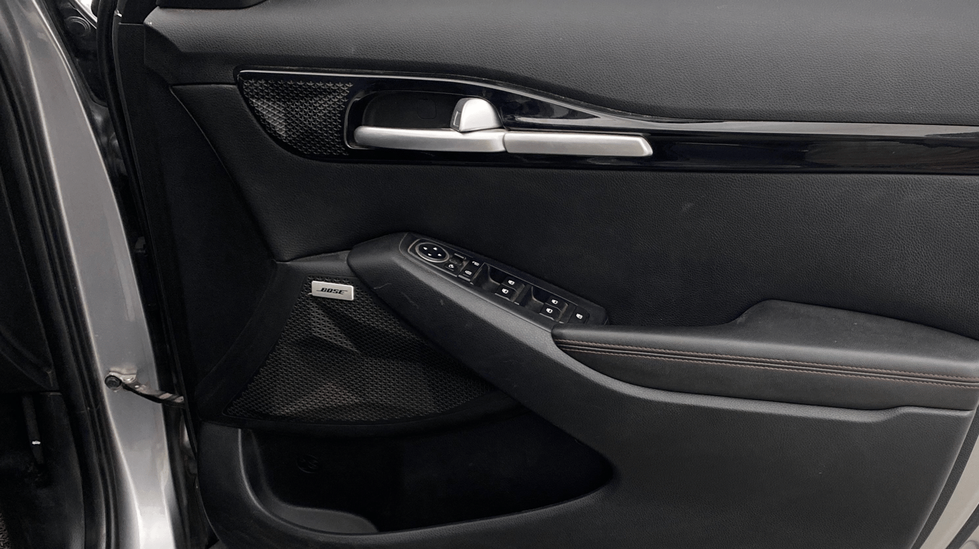 2020 KIA SELTOS GTX PLUS AT 1.5 DIESEL, Diesel, Automatic, 63,738 km, Driver Side Door Panels Control