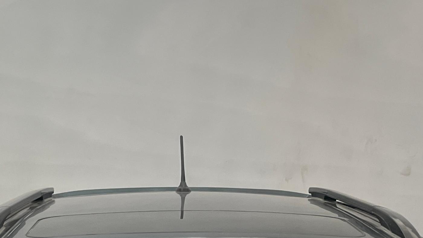 2024 Mahindra XUV300 W6 1.2 PETROL, Petrol, Manual, 19,182 km, Moonroof/ Sunroof