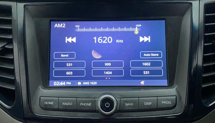 2020 Mahindra XUV300 W8 1.2 PETROL, Petrol, Manual, 55,334 km, Infotainment System