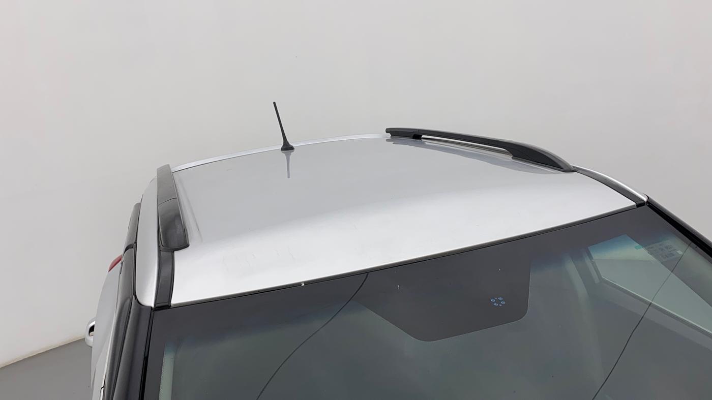 2020 Mahindra XUV300 W8 1.2 PETROL, Petrol, Manual, 55,334 km, Roof
