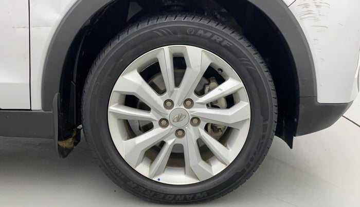 2020 Mahindra XUV300 W8 1.2 PETROL, Petrol, Manual, 55,334 km, Right Front Wheel