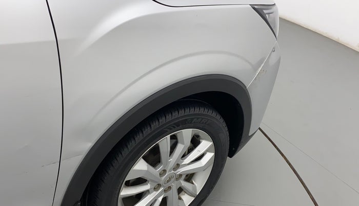 2020 Mahindra XUV300 W8 1.2 PETROL, Petrol, Manual, 55,334 km, Right fender - Slightly dented