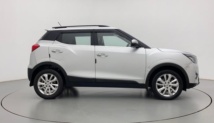 2020 Mahindra XUV300 W8 1.2 PETROL, Petrol, Manual, 55,334 km, Right Side View