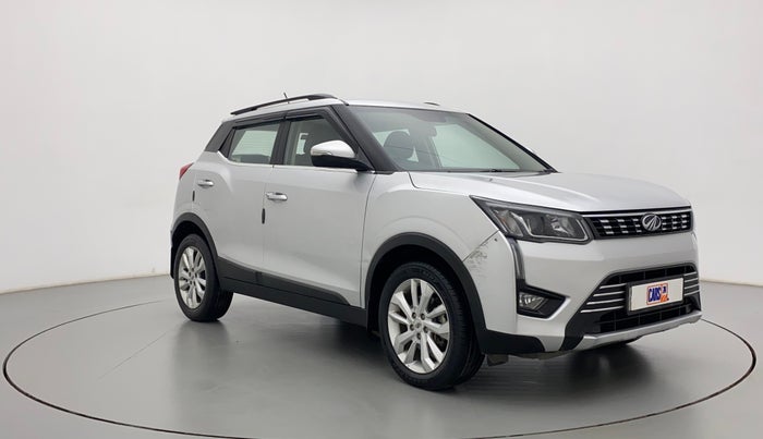 2020 Mahindra XUV300 W8 1.2 PETROL, Petrol, Manual, 55,334 km, Right Front Diagonal