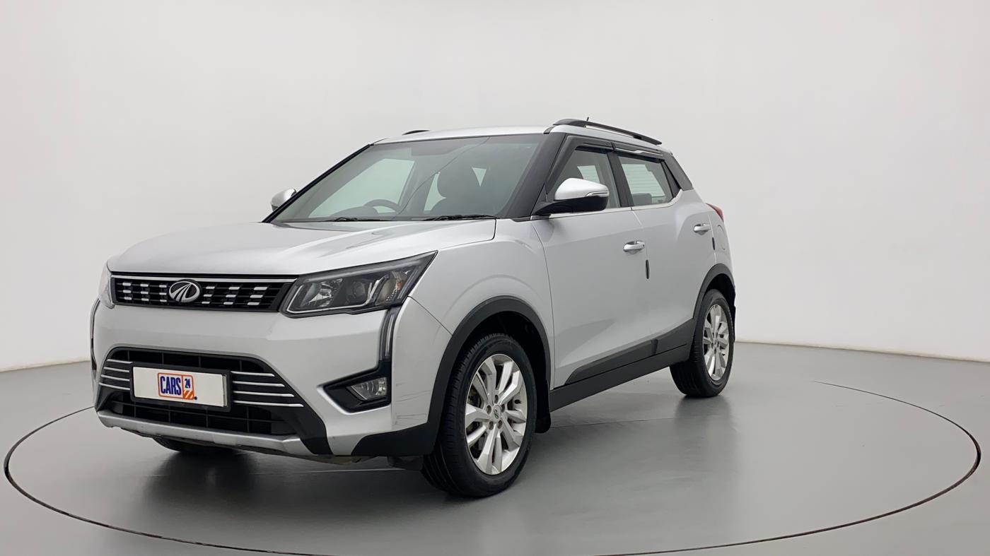 2020 Mahindra XUV300 W8 1.2 PETROL, Petrol, Manual, 55,334 km, Left Front Diagonal