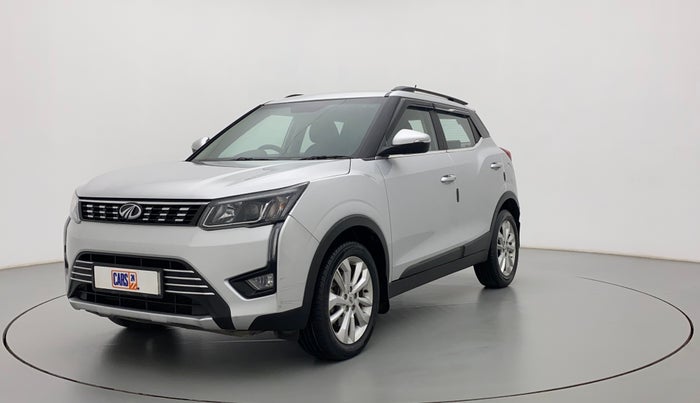 2020 Mahindra XUV300 W8 1.2 PETROL, Petrol, Manual, 55,334 km, Left Front Diagonal