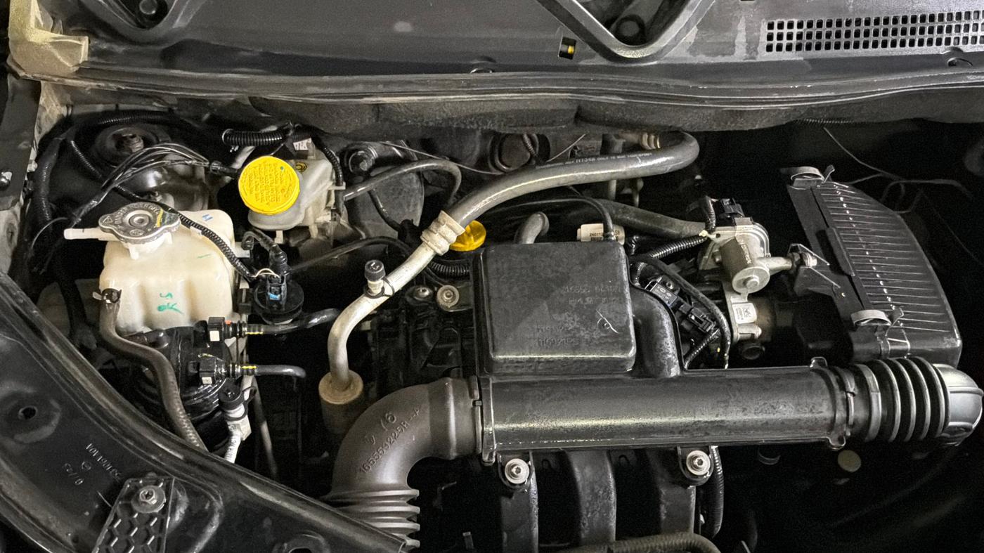 2023 Nissan MAGNITE XL, Petrol, Manual, 66,694 km, Engine View - Right