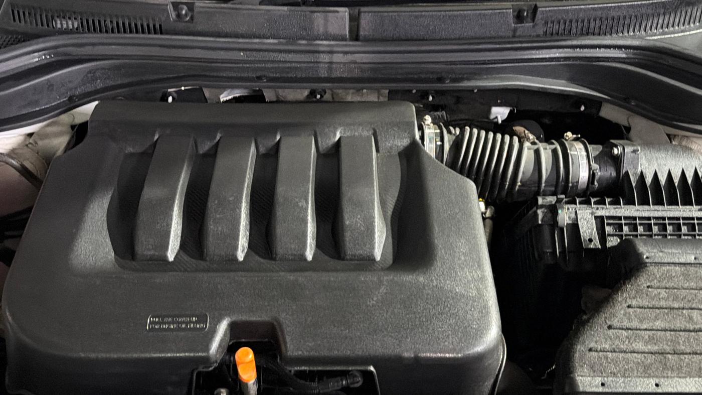 2025 Mahindra XUV700 AX 7 P MT 7 STR, Petrol, Manual, 22,534 km, Engine View
