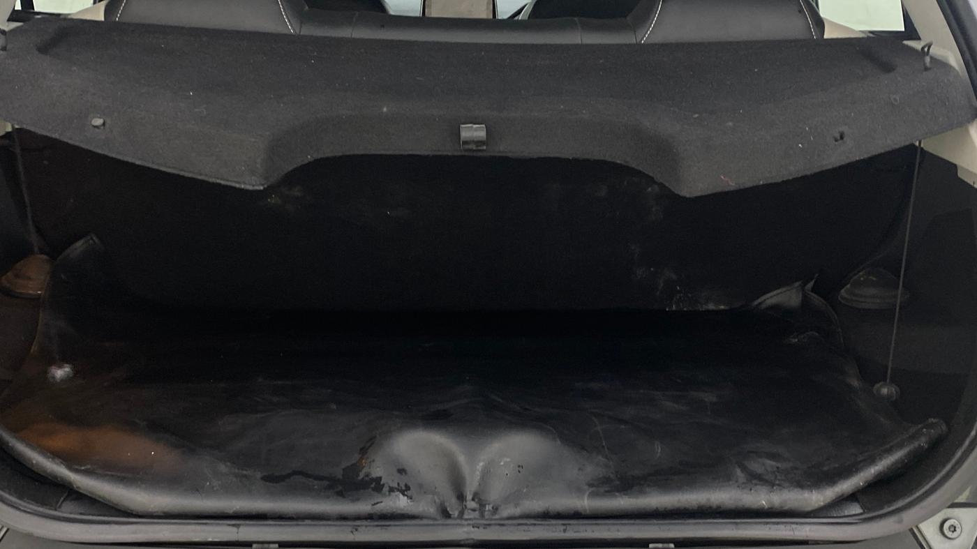 2023 Tata PUNCH ACCOMPLISHED DAZZLE SUNROOF CNG MT, CNG, Manual, 32,960 km, Boot Inside