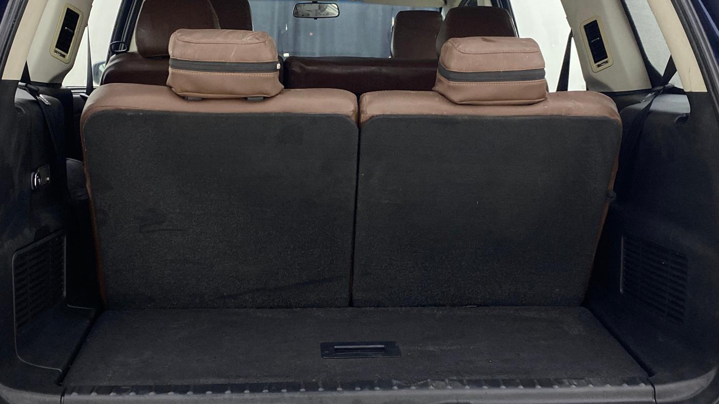 2017 Tata Hexa XT 4X2 7 STR, Diesel, Manual, 98,938 km, Boot Inside