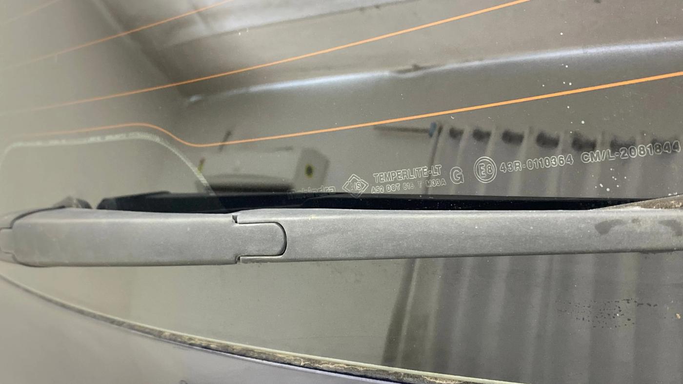 2023 Mahindra XUV700 AX 7 LUXURY P AT 7 STR, Petrol, Automatic, 36,034 km, Rear Wiper