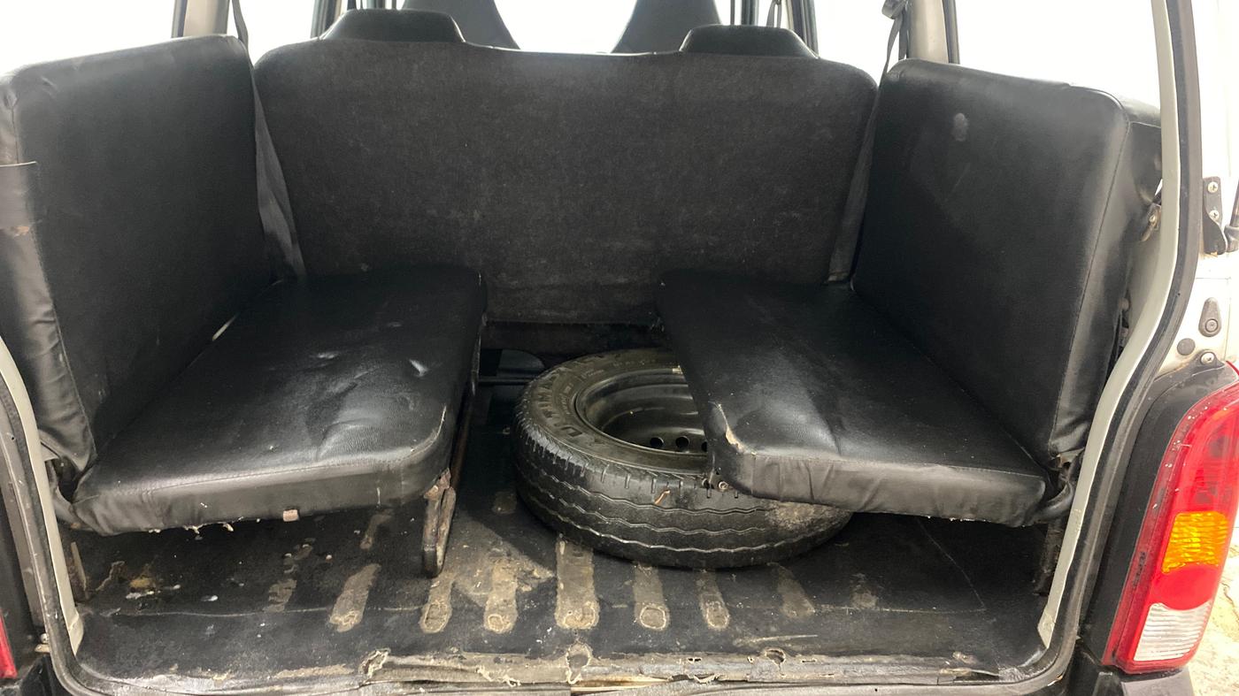 2023 Maruti Eeco 5 STR AC, Petrol, Manual, 39,910 km, Boot Inside