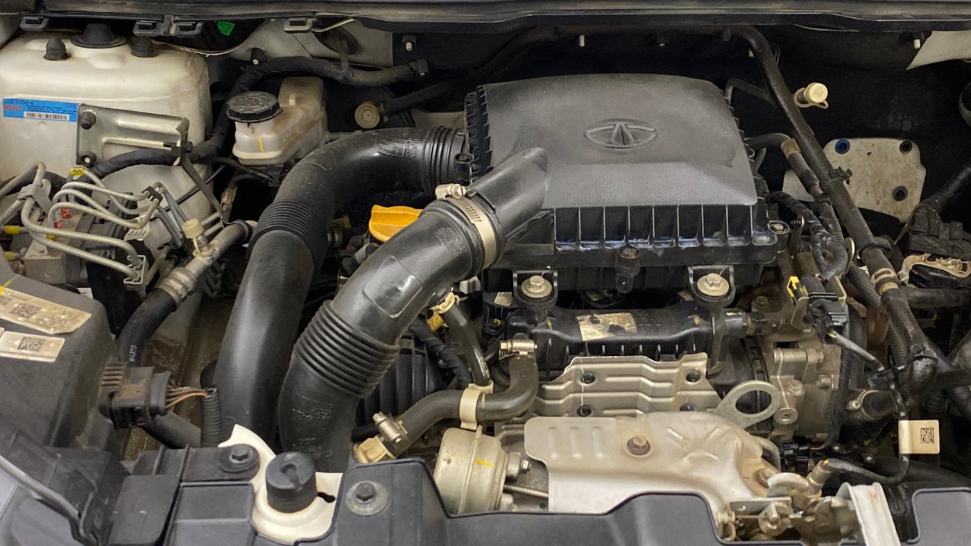 2023 Tata NEXON XZA PLUS SUNROOF PETROL, Petrol, Automatic, 24,391 km, Engine View - Right