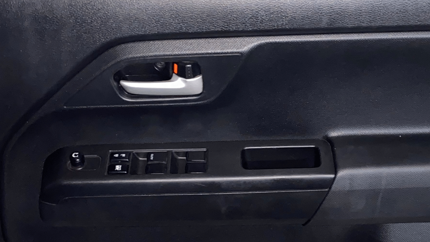 2020 Maruti New Wagon-R VXI 1.0 AMT, Petrol, Automatic, 15,099 km, Driver Side Door Panels Control