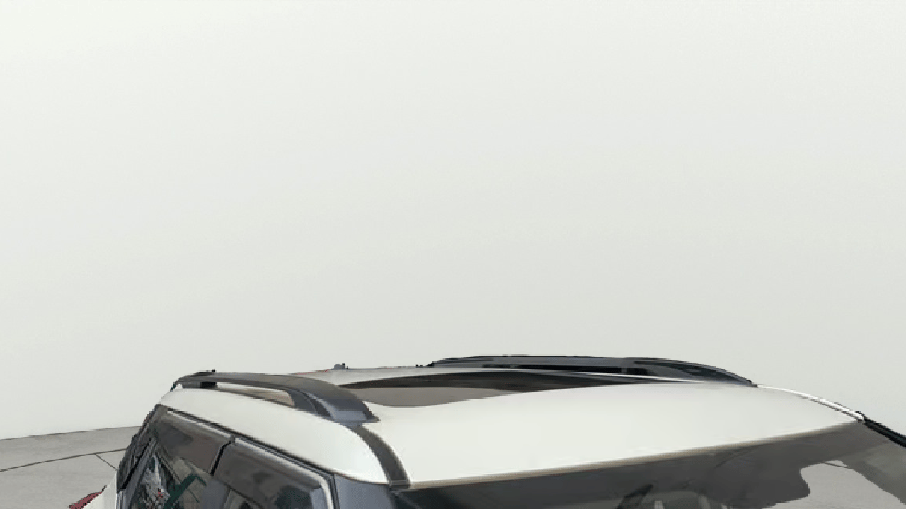 2022 Mahindra XUV300 W6 1.5 Sunroof Diesel, Diesel, Manual, 73,576 km, Moonroof/ Sunroof