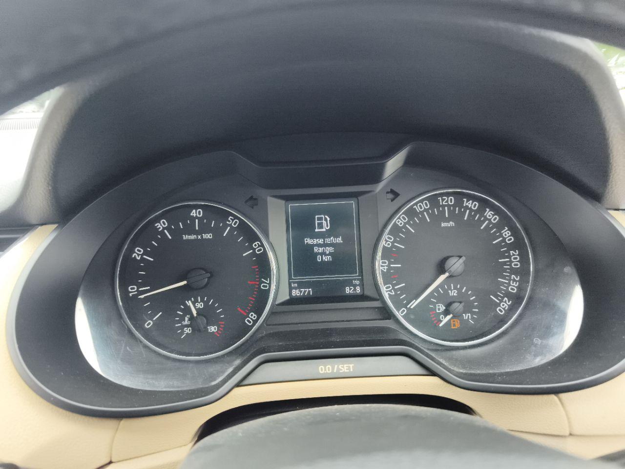 2017 Skoda Octavia STYLE PLUS AT 1.8 TSI, Petrol, Automatic, 86,771 km, Odometer Image