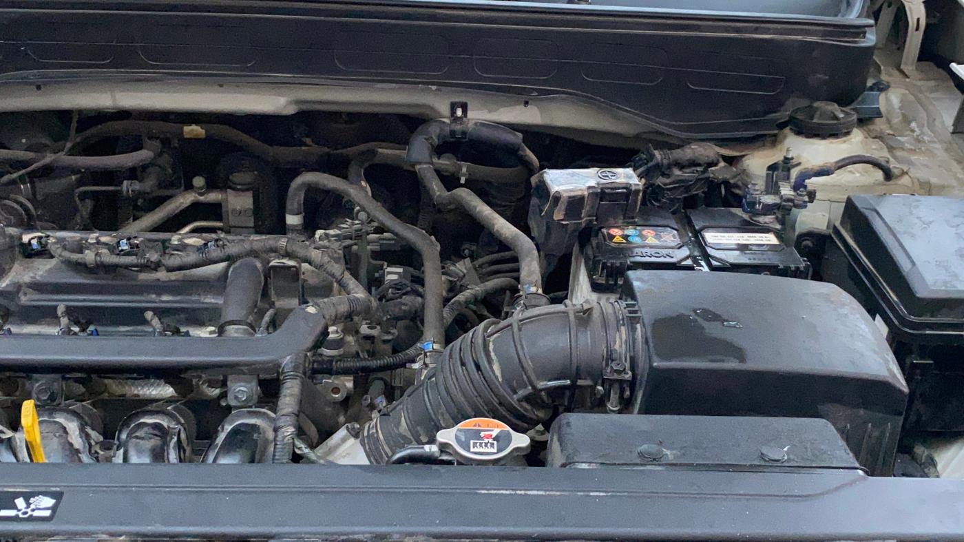 2022 Hyundai VENUE S 1.2, Petrol, Manual, 63,787 km, Engine View - Left