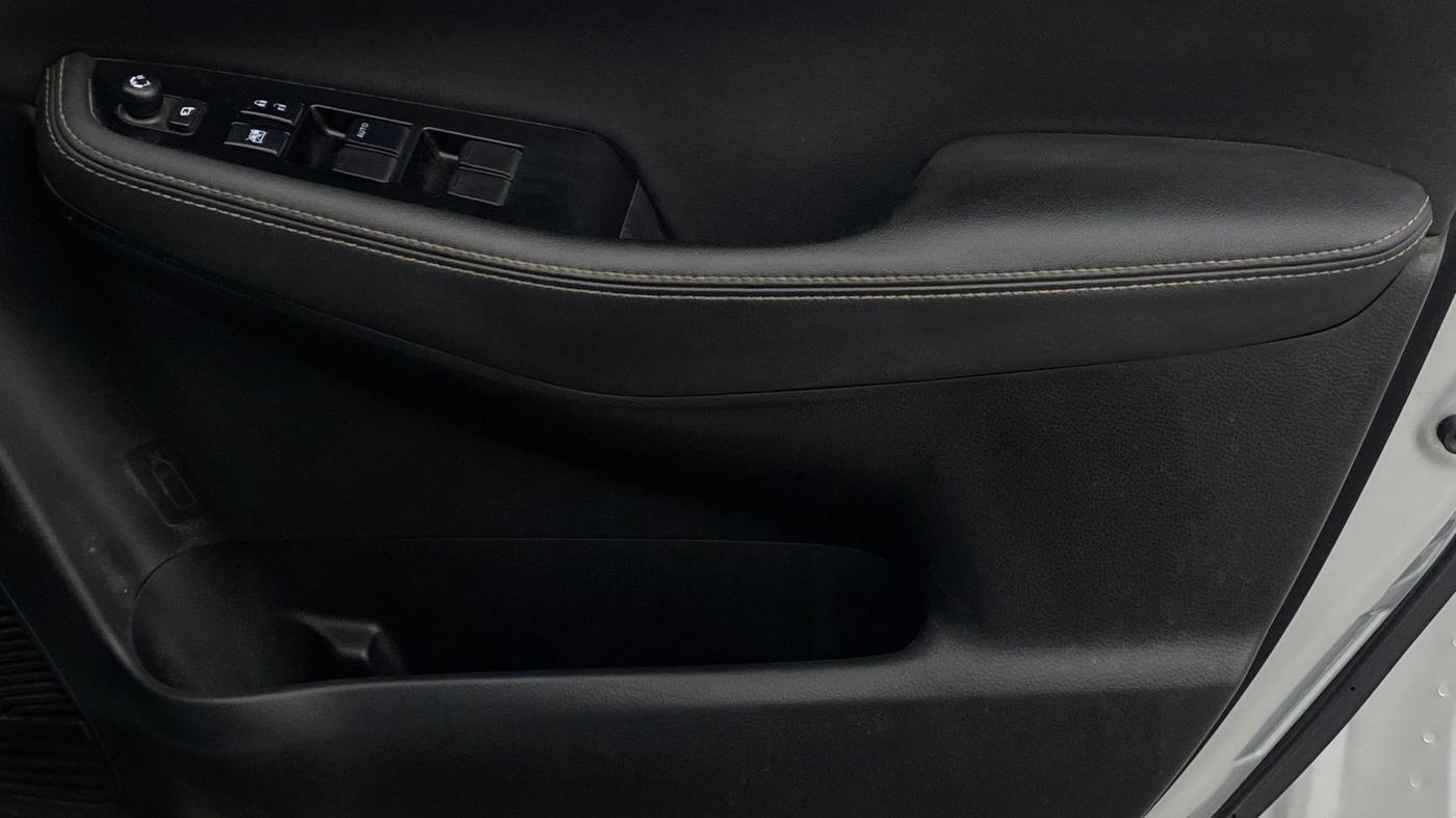 2023 Maruti Grand Vitara ALPHA PLUS HYBRID ECVT, Hybrid, Automatic, 43,096 km, Driver Side Door Panels Control