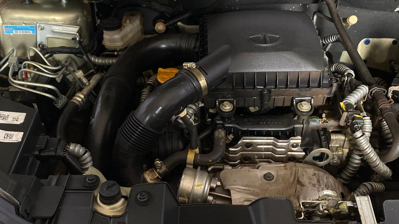 2022 Tata NEXON XZA PLUS (PREMIUM) KAZIRANGA PETROL, Petrol, Automatic, 14,871 km, Engine View - Right