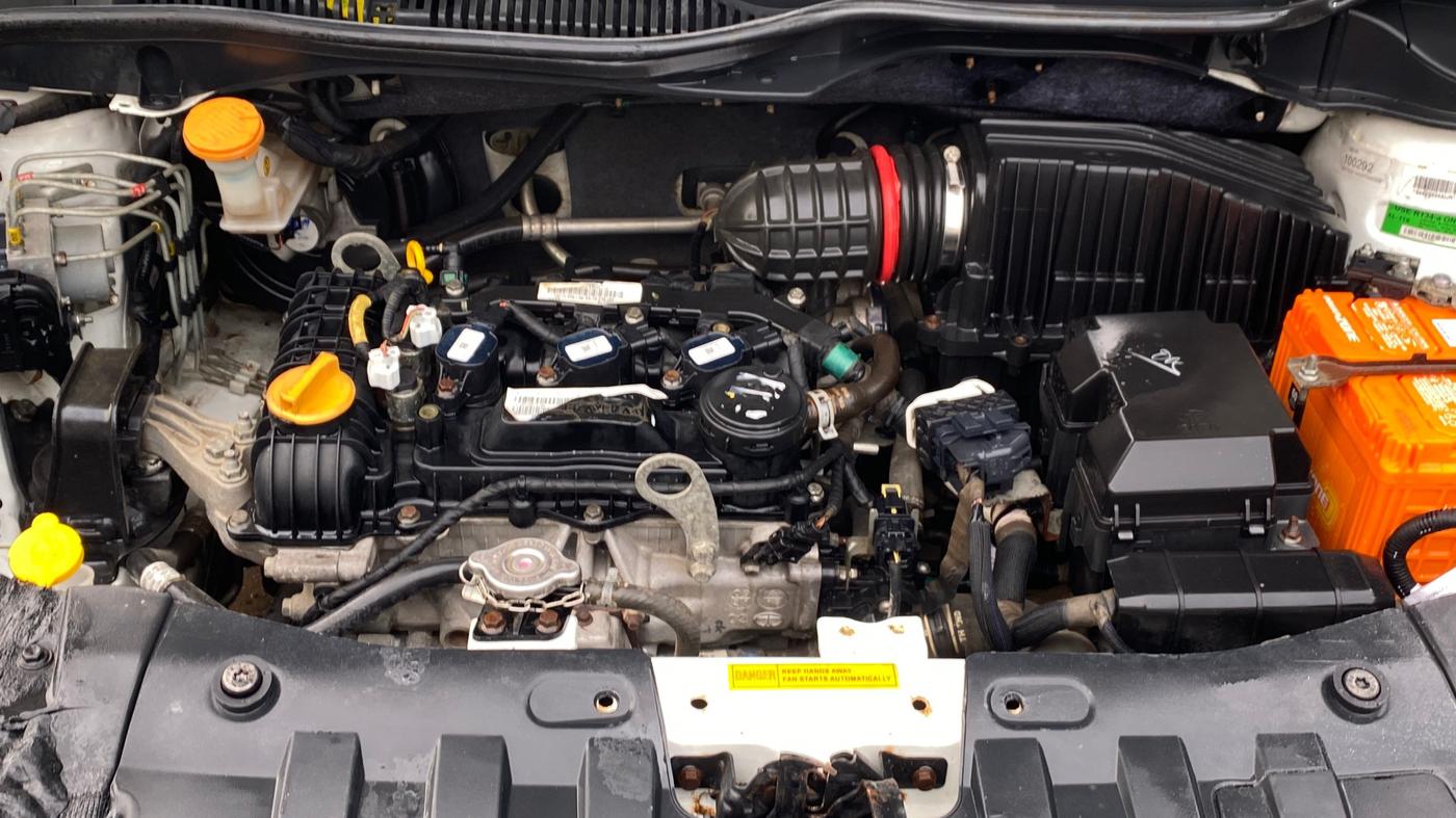 2021 Tata ALTROZ XM PLUS PETROL, Petrol, Manual, 37,474 km, Engine View