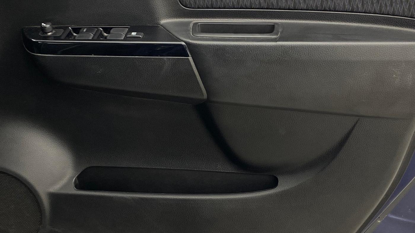 2014 Maruti Wagon R Stingray VXI, Petrol, Manual, 22,581 km, Driver Side Door Panels Control