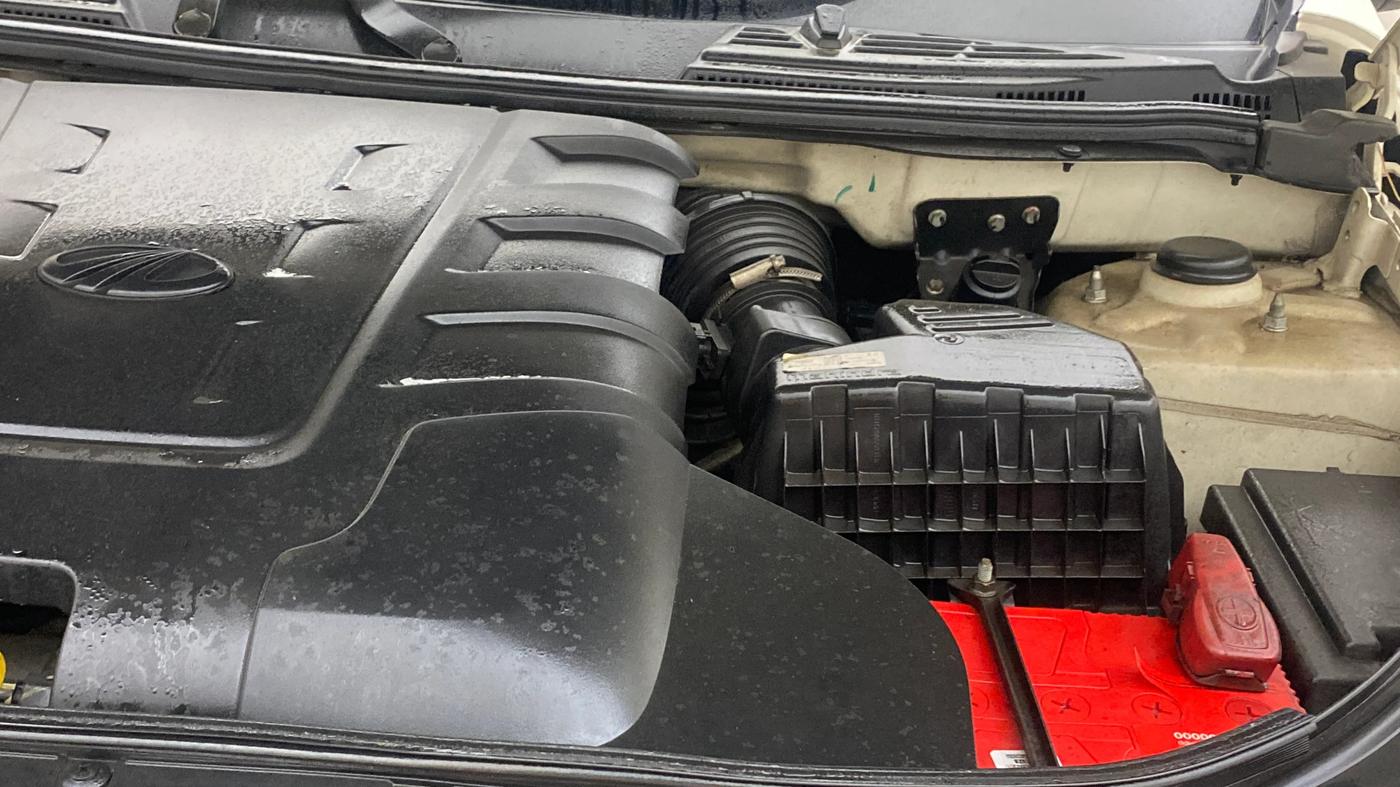 2021 Mahindra XUV500 W9 AT, Diesel, Automatic, 66,102 km, Engine View - Left