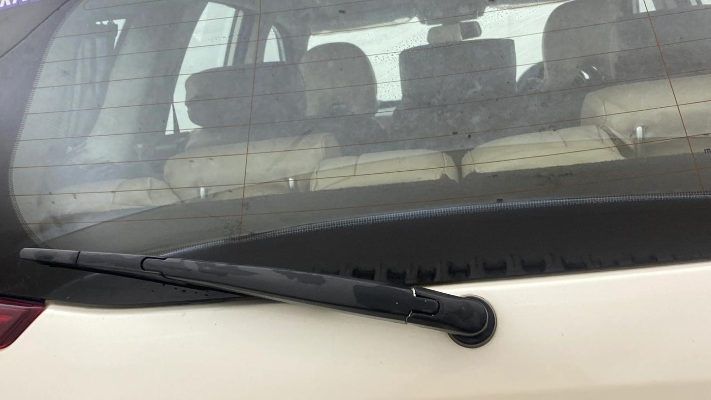 2021 Mahindra XUV500 W9 AT, Diesel, Automatic, 66,102 km, Rear Wiper