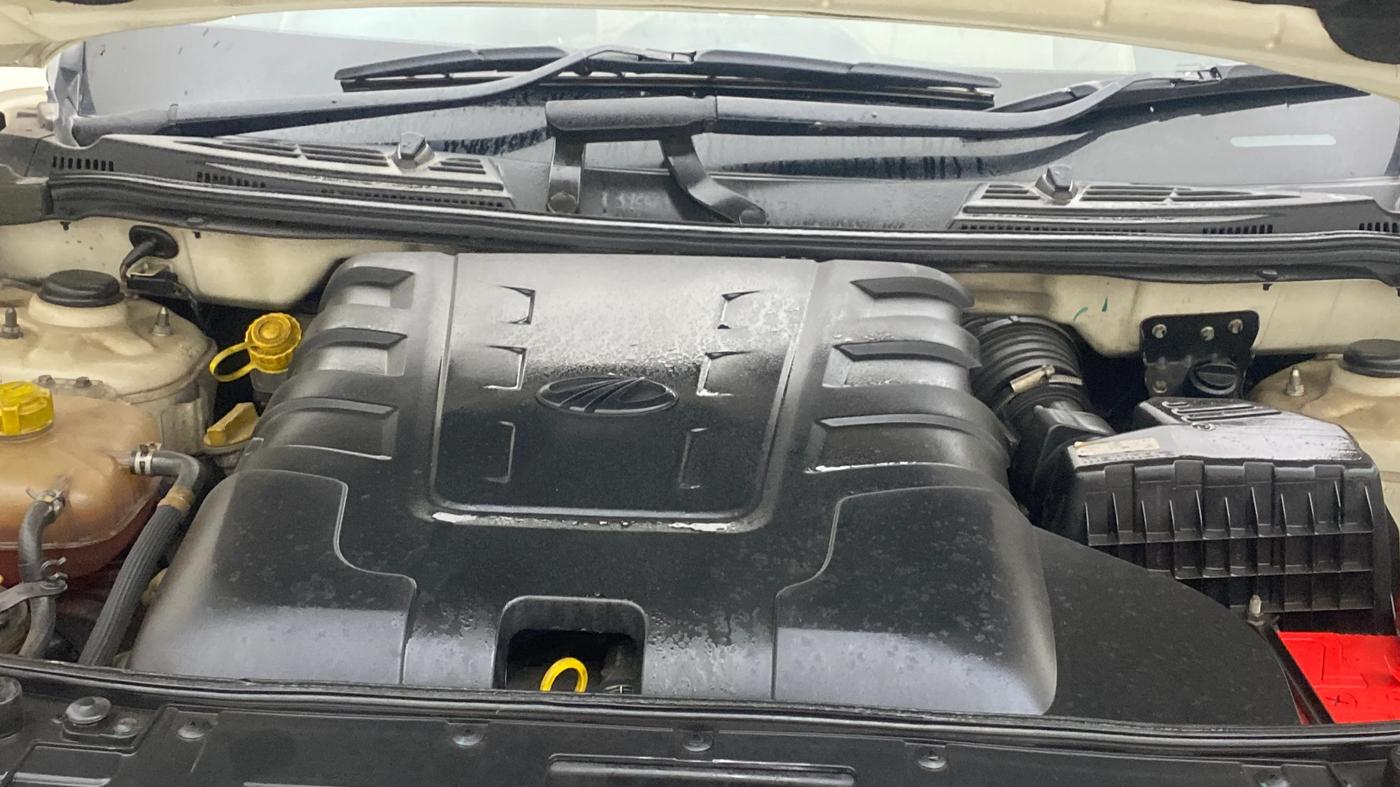 2021 Mahindra XUV500 W9 AT, Diesel, Automatic, 66,102 km, Engine View