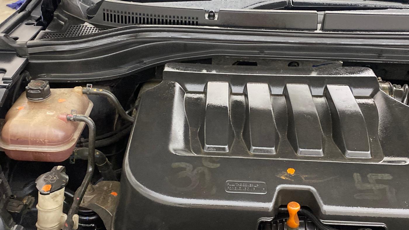 2021 Mahindra XUV700 AX 7 LUXURY P AT 7 STR, Petrol, Automatic, 53,089 km, Engine View - Right