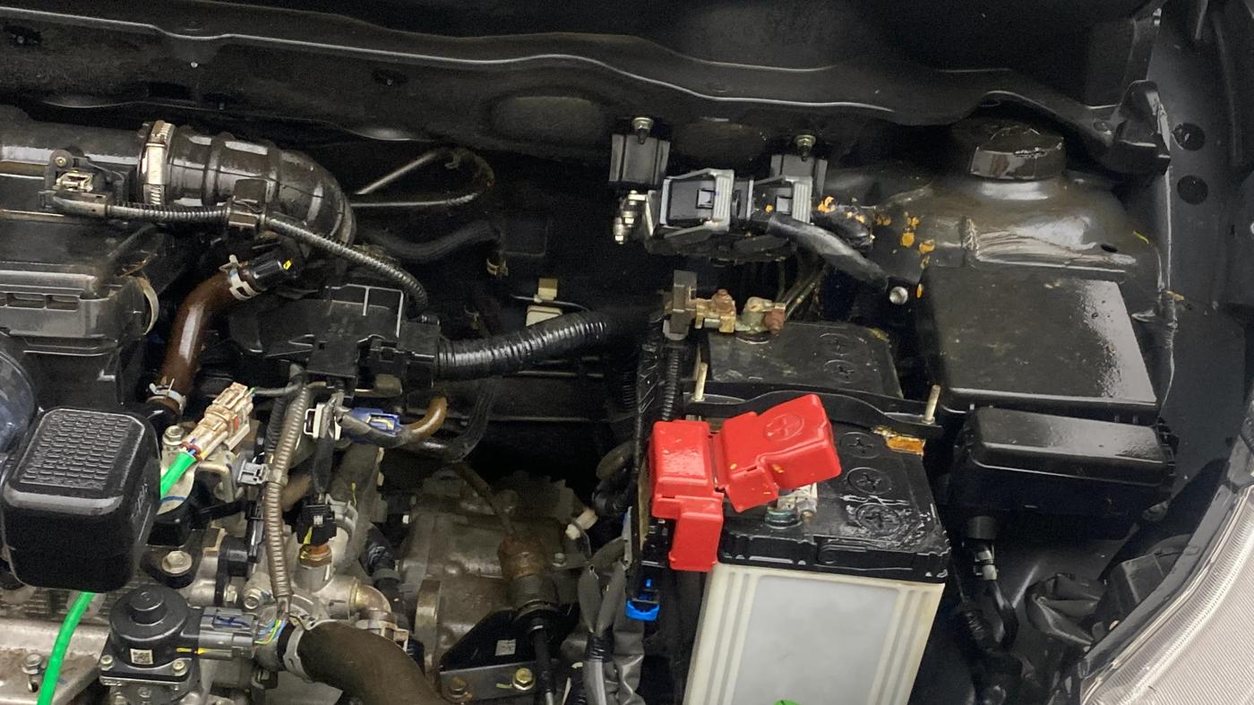 2022 Maruti Ertiga VXI AT SHVS, Petrol, Automatic, 26,199 km, Engine View - Left