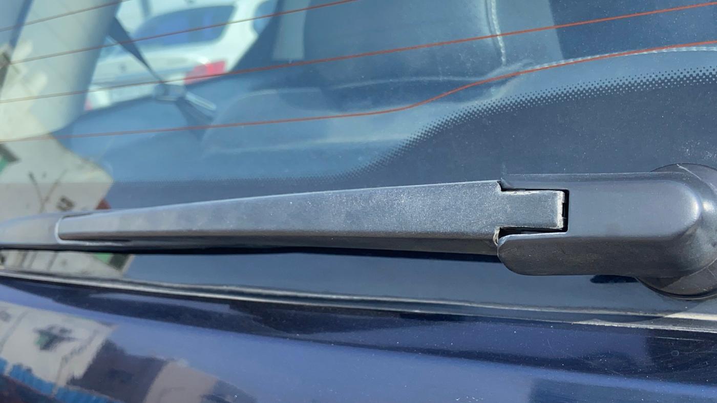 2018 Tata Hexa XTA 4X2 7 STR, Diesel, Automatic, 1,37,854 km, Rear Wiper