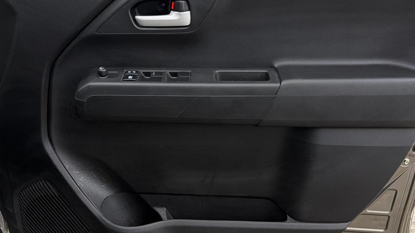 2024 Maruti New Wagon-R VXI 1.0, Petrol, Manual, 5,925 km, Driver Side Door Panels Control