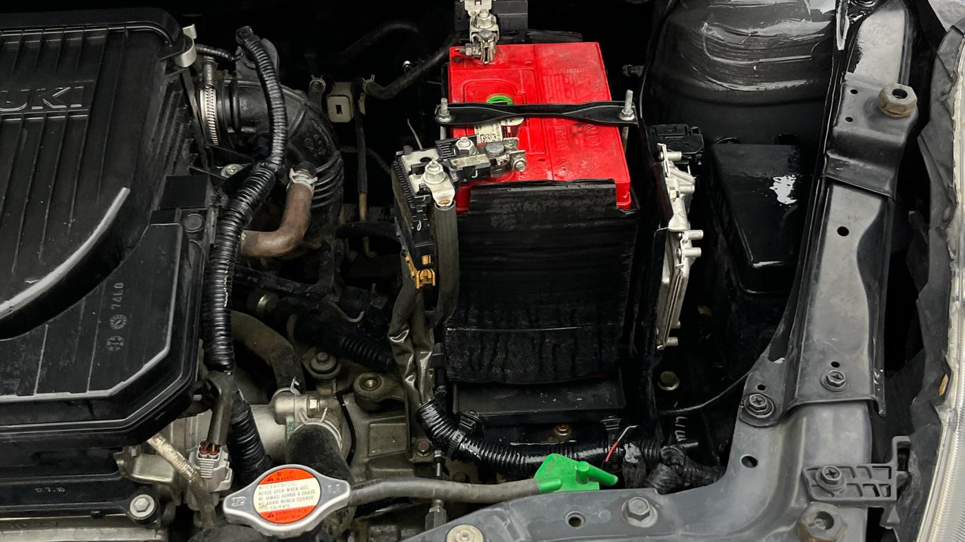 2016 Maruti Swift ZXI, Petrol, Manual, 1,18,043 km, Engine View - Left