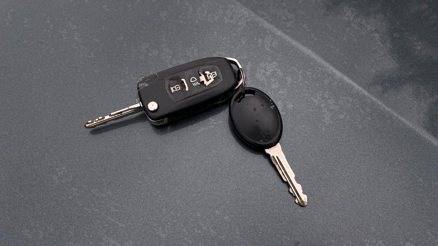 2015 Tata Zest XT PETROL, Petrol, Manual, 42,277 km, Key Close Up