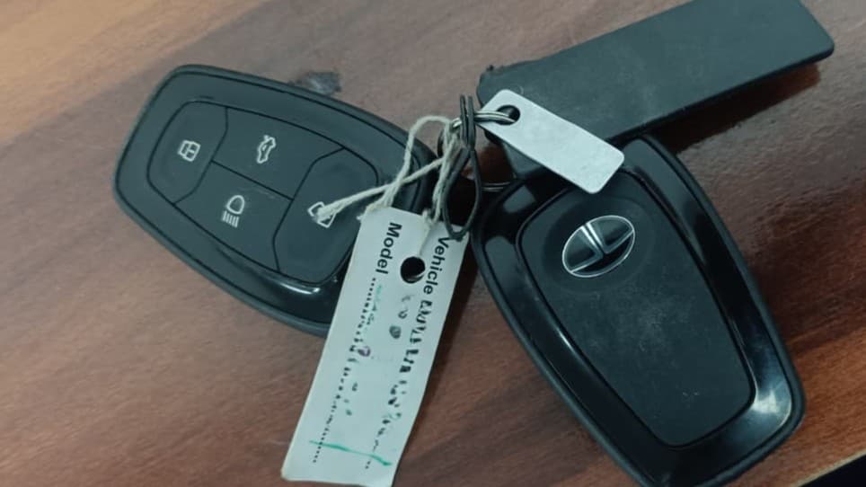 2022 Tata TIGOR XZ PLUS CNG, CNG, Manual, 94,845 km, Key Close Up
