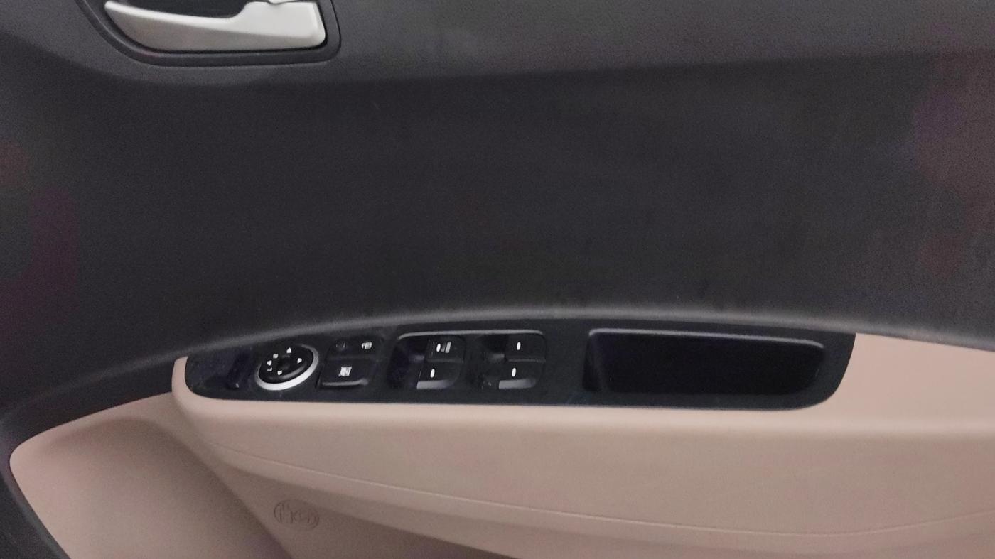 2014 Hyundai Xcent S (O) 1.2, Petrol, Manual, 48,896 km, Driver Side Door Panels Control
