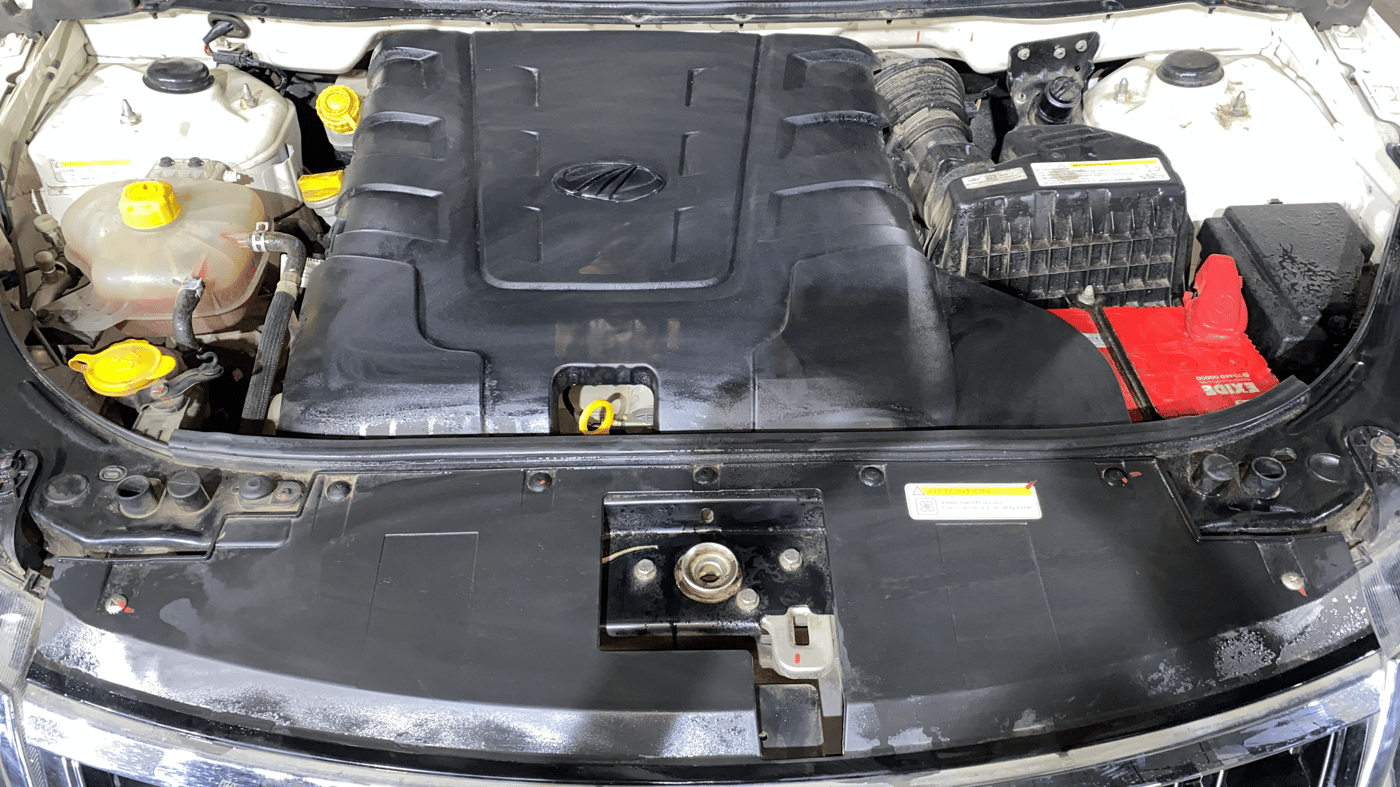 2021 Mahindra XUV500 W7 AT, Diesel, Automatic, 10,547 km, Engine View
