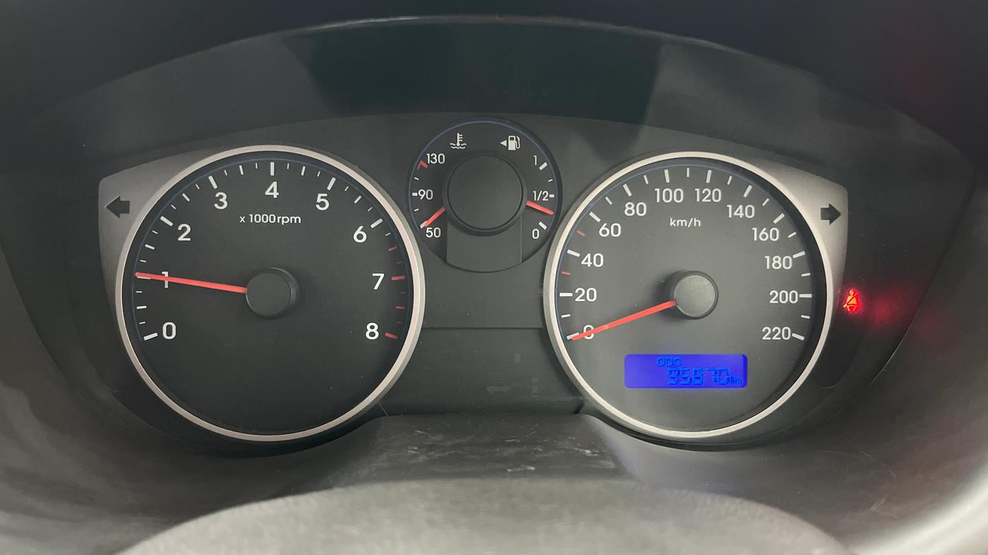 2013 Hyundai i20 SPORTZ 1.2, Petrol, Manual, 95,907 km, Odometer Image