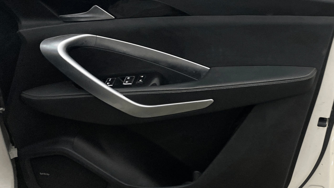 2019 MG HECTOR SHARP 2.0 DIESEL, Diesel, Manual, 1,18,426 km, Driver Side Door Panels Control