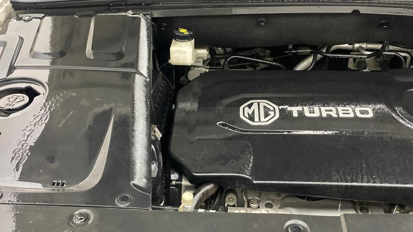 2019 MG HECTOR SHARP 2.0 DIESEL, Diesel, Manual, 1,18,426 km, Engine View - Right